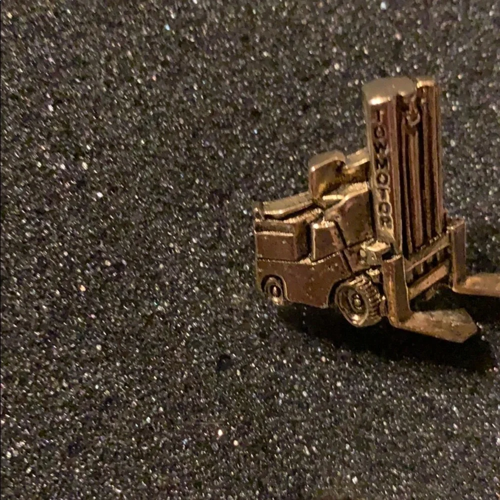 Set of Cufflinks (Towmotor) & Tie Clip (Anderson)